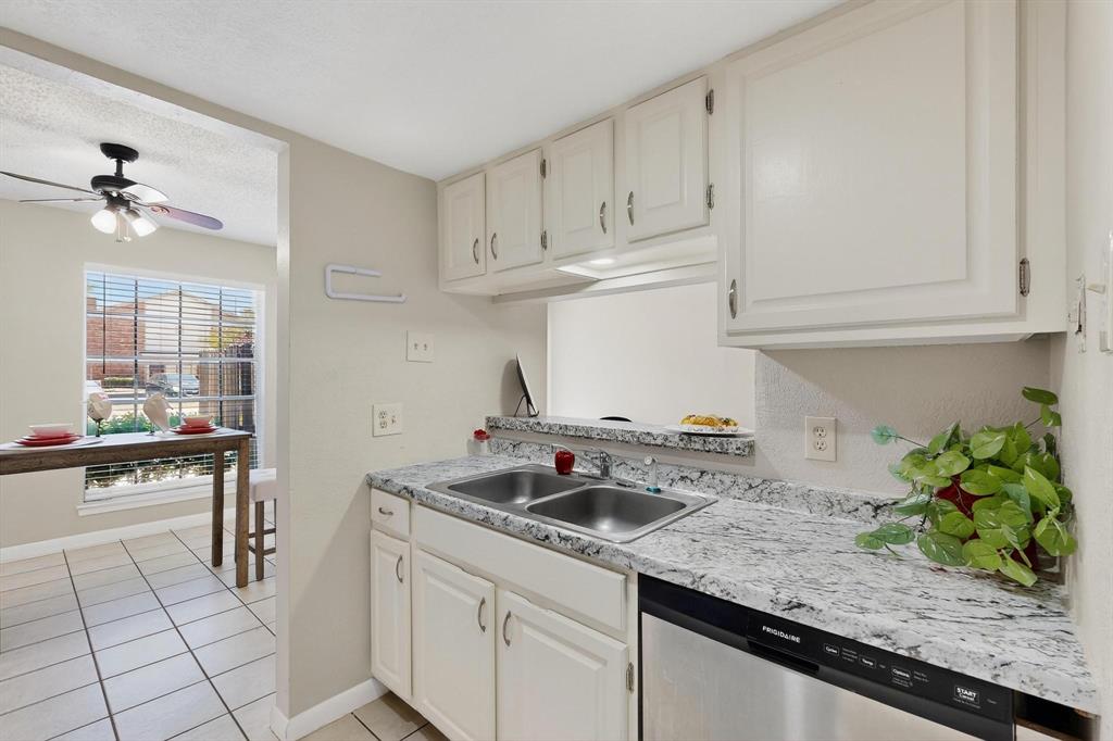 Springtree Crossing Condos - Residential