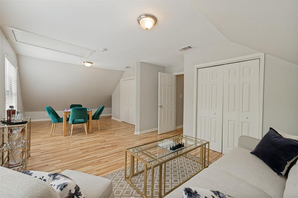 Junius Heights - Residential
