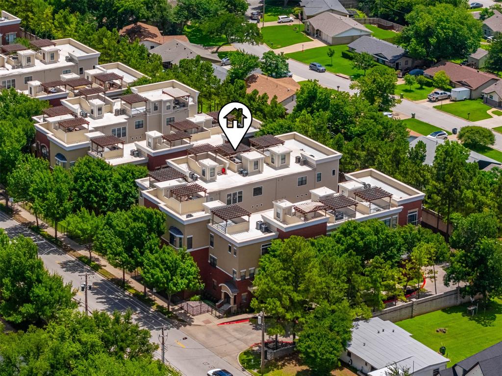 Chelsea Park Twnhms - Residential