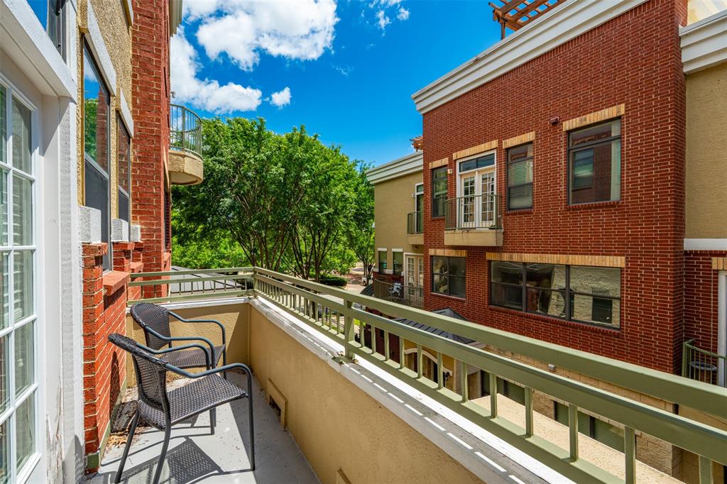 Chelsea Park Twnhms - Residential
