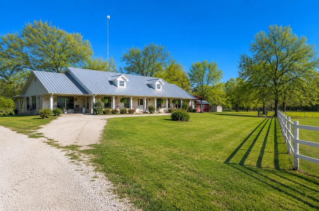 Garza F - Residential