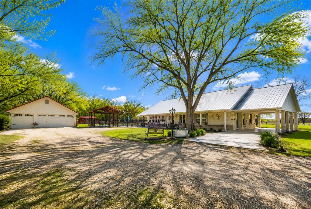 Garza F - Residential