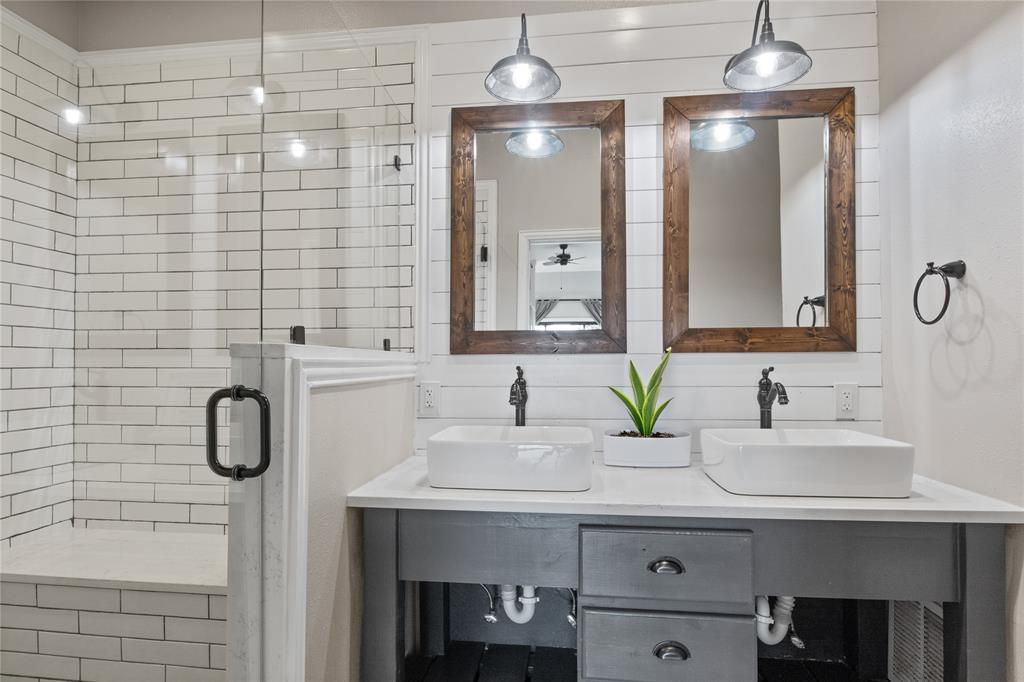 Thunderbird Point - Residential