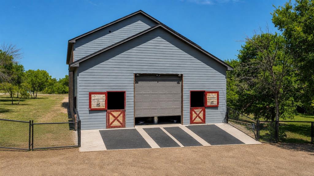 Cattlebaron Parc III - Residential