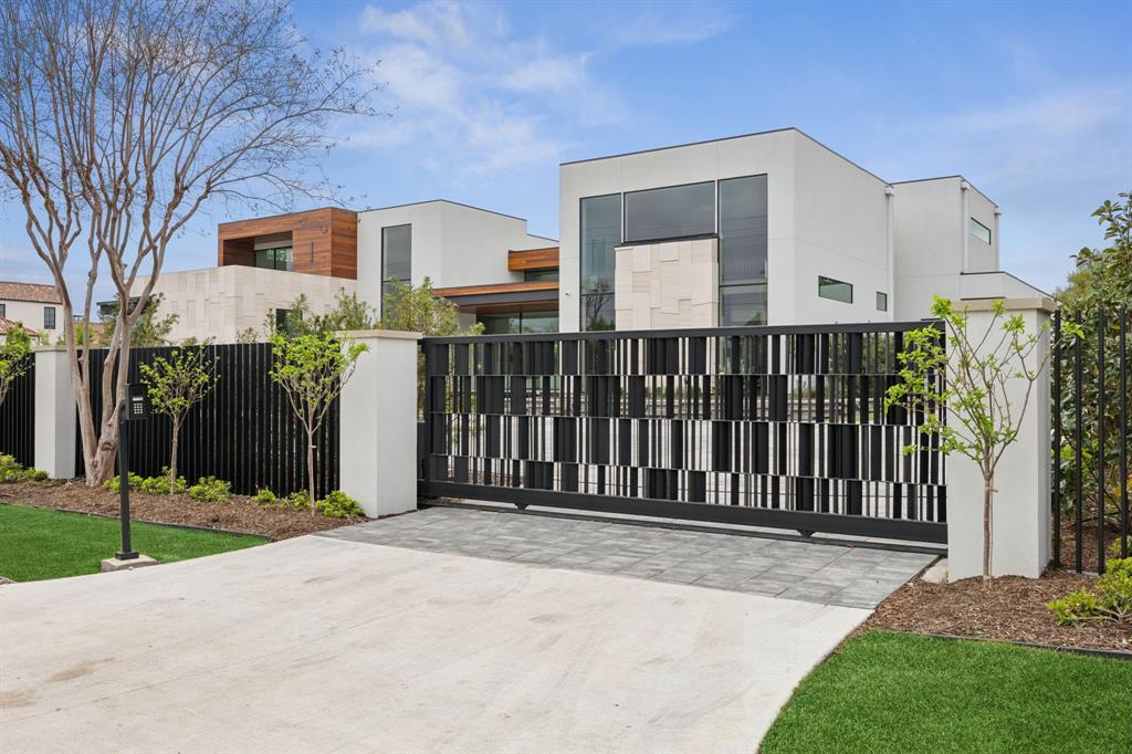 ROXBURY PARK - Residential