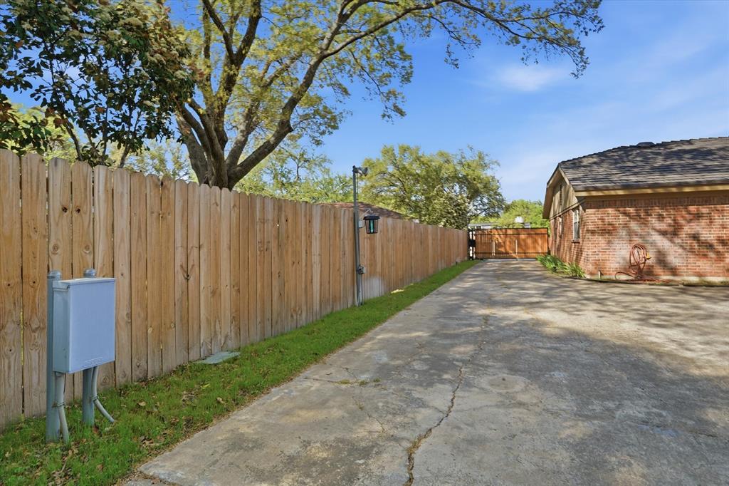 Lake Country Estates - Residential