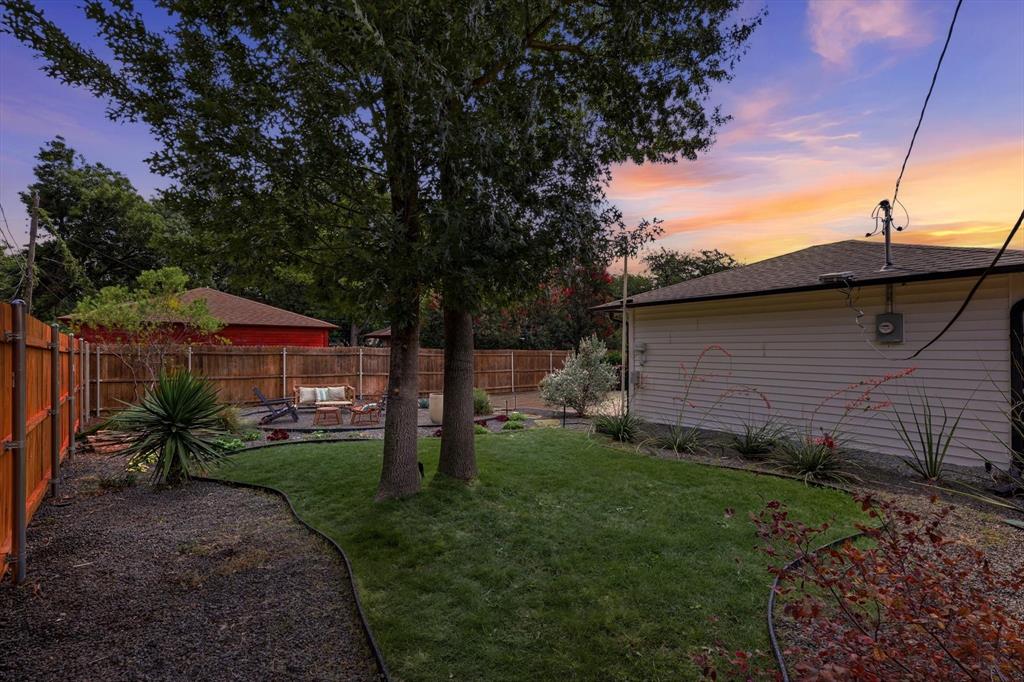 Summit Lawn - Residential
