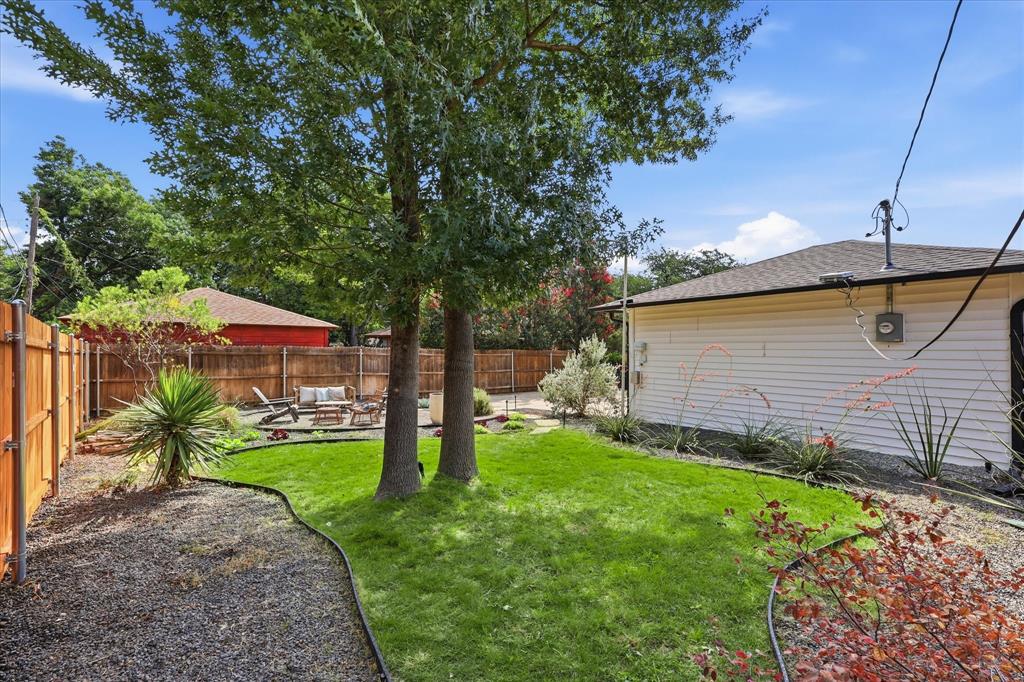 Summit Lawn - Residential