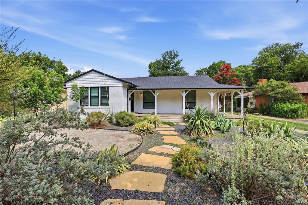 Summit Lawn - Residential
