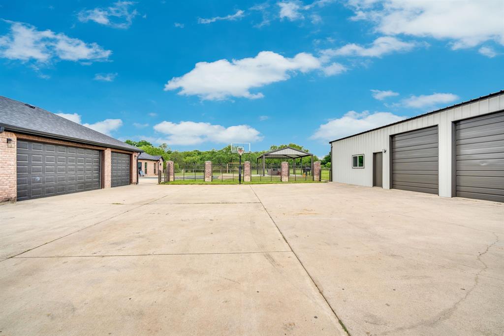 Shadow Valley Estates - Residential
