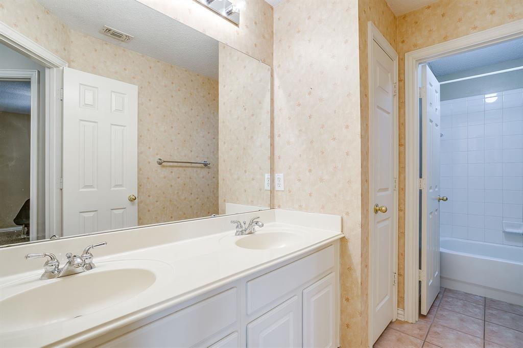 Hulen Bend Estates Add - Residential