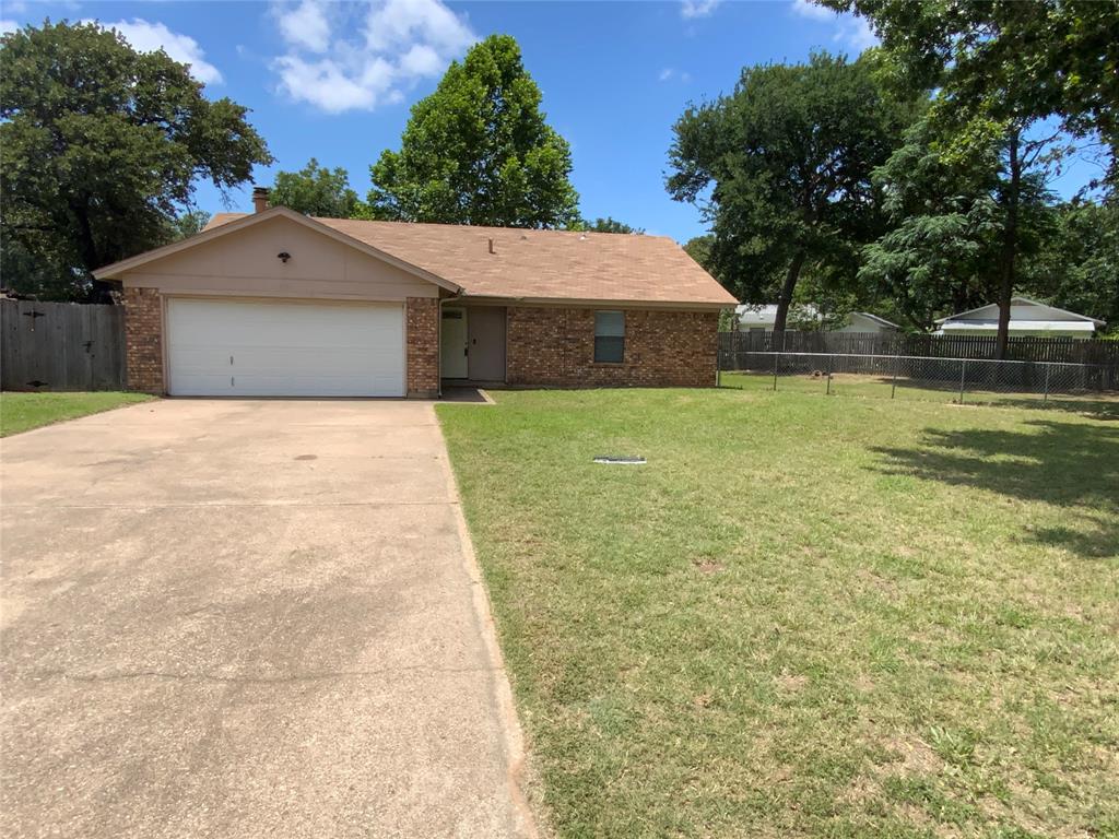 Lovely home at end of a quiet cul de sac.  Owner takes pride and it shows. This 3-2-2 features an open floor plan & new carpeting.  Spacious living area with corner woodburning fireplace.  Tiled kitchen with plenty of cabinets & work space, the dining area with room for large table, plus don’t miss the extra bonus room that would be Great for study, play room or 4th bed (no closet)  Very Spacious fenced yard with storage unit. Close to schools.