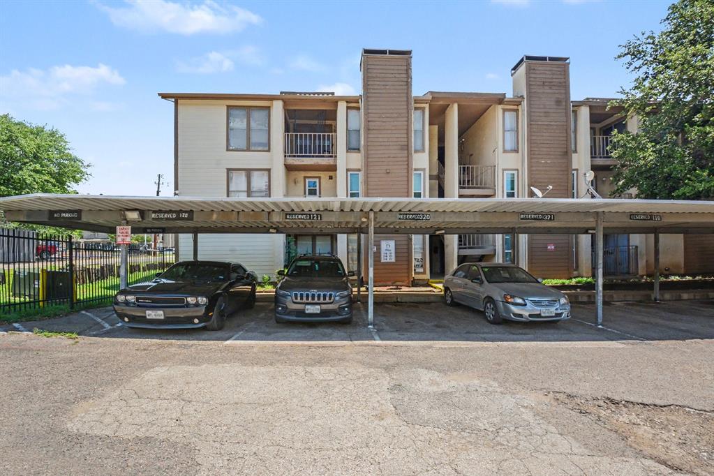 Tealwood On-The-Creek Condo - Residential