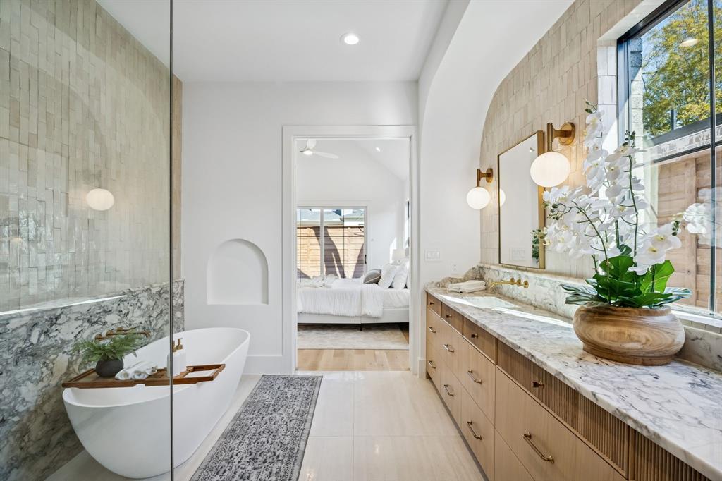 NORTH DAVILLA DRIVE ESTATES - Residential