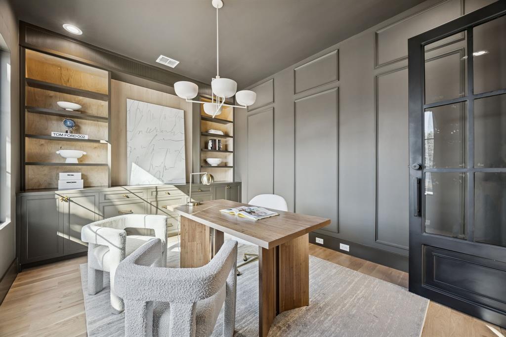 NORTH DAVILLA DRIVE ESTATES - Residential