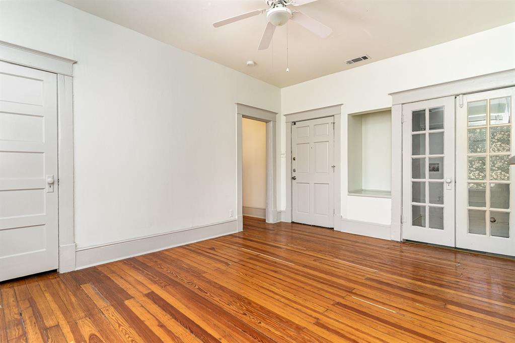 Oak Cliff Annex - Residential Income
