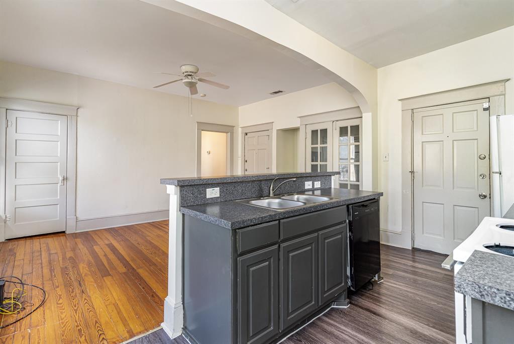 Oak Cliff Annex - Residential Income