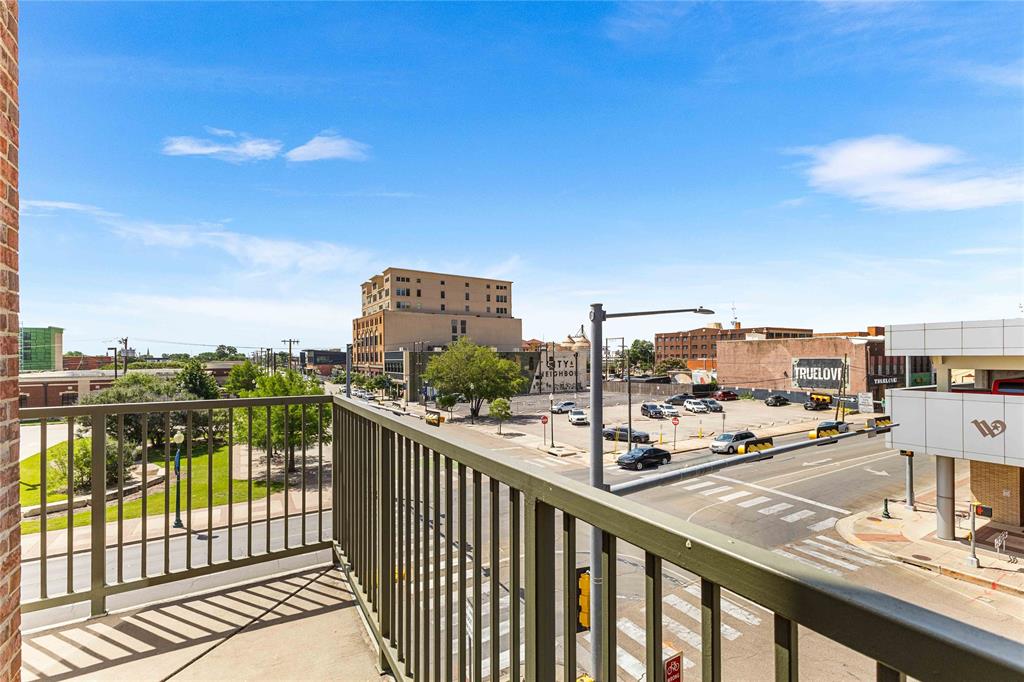 CONDO THE BALCONIES: DOWNTOWN CONDOMINIUMS, - Residential