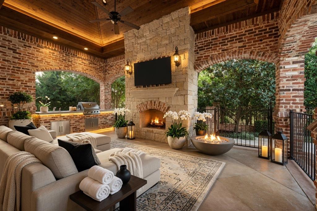 Castleton Manor - Residential