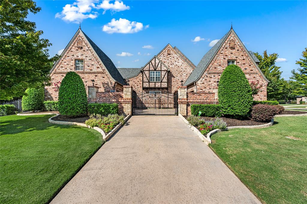 Castleton Manor - Residential