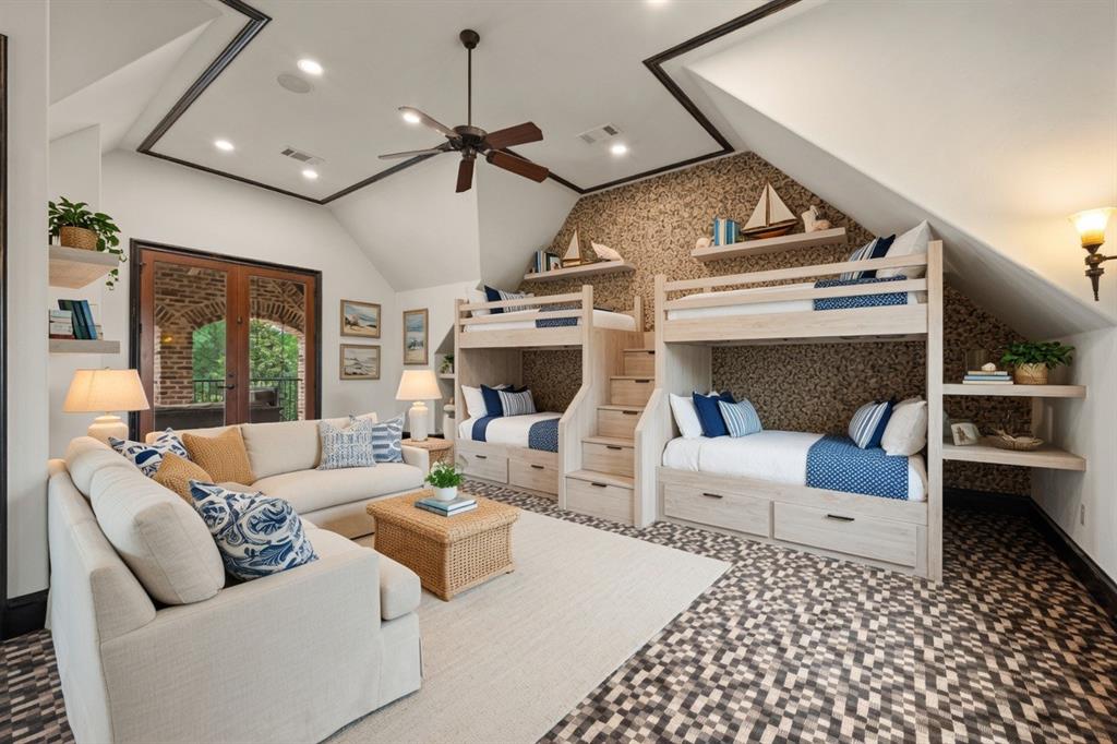 Castleton Manor - Residential