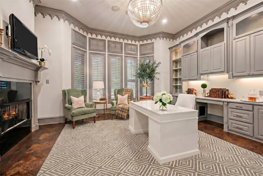 Castleton Manor - Residential