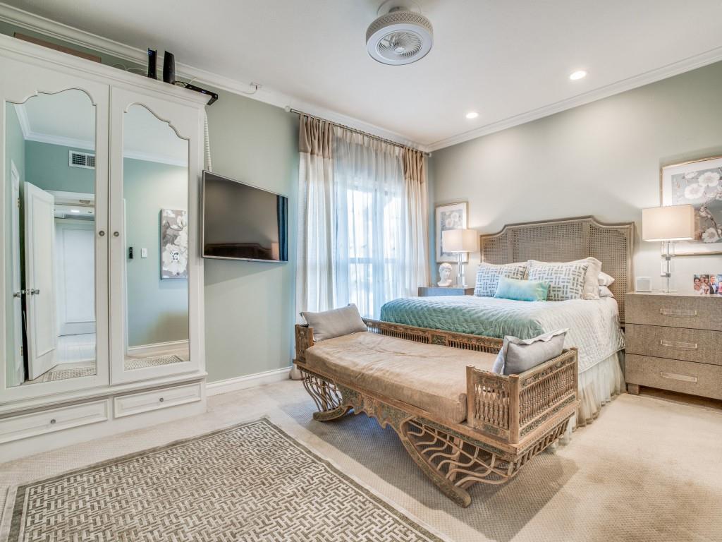 Royal Lane Condos 5800 - Residential