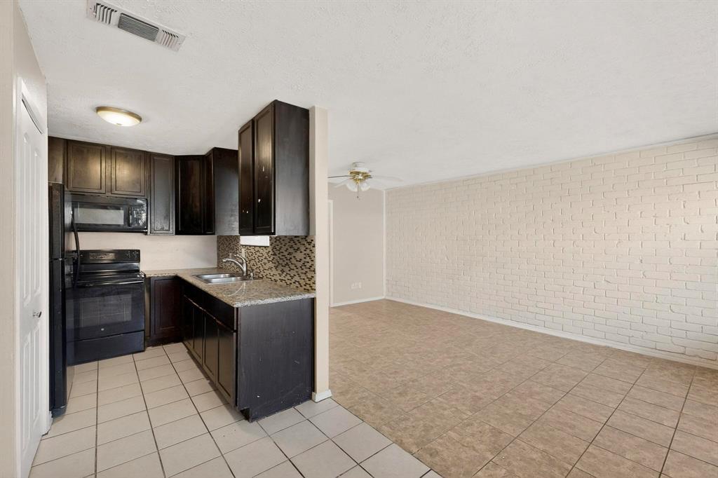 Mountain Creek Twnhs - Residential