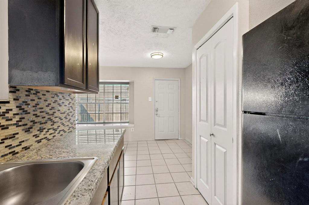 Mountain Creek Twnhs - Residential