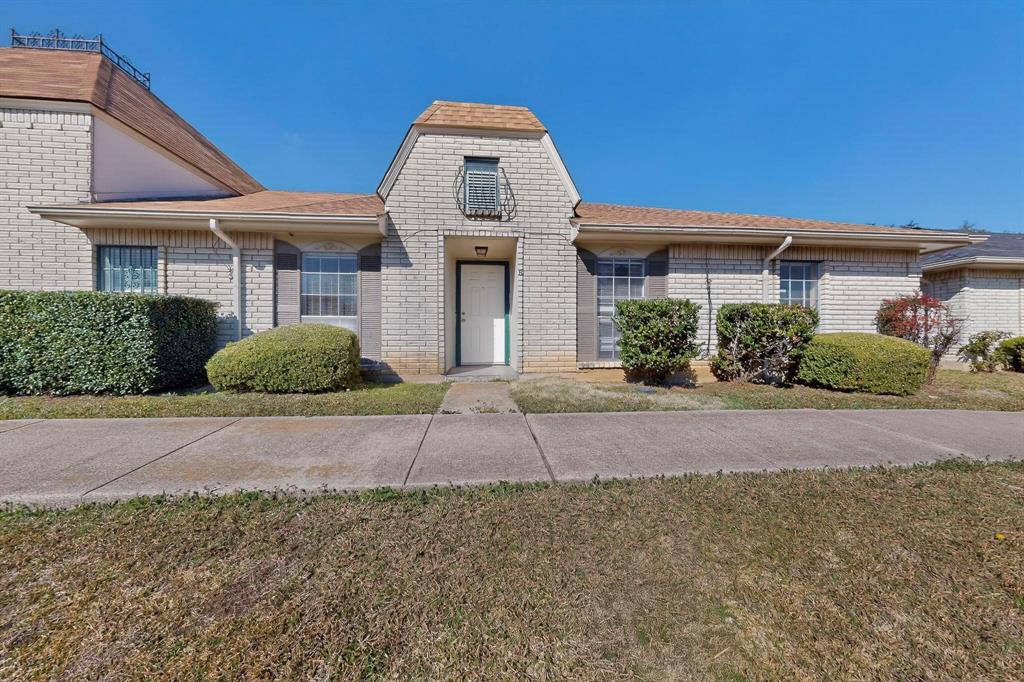 Mountain Creek Twnhs - Residential