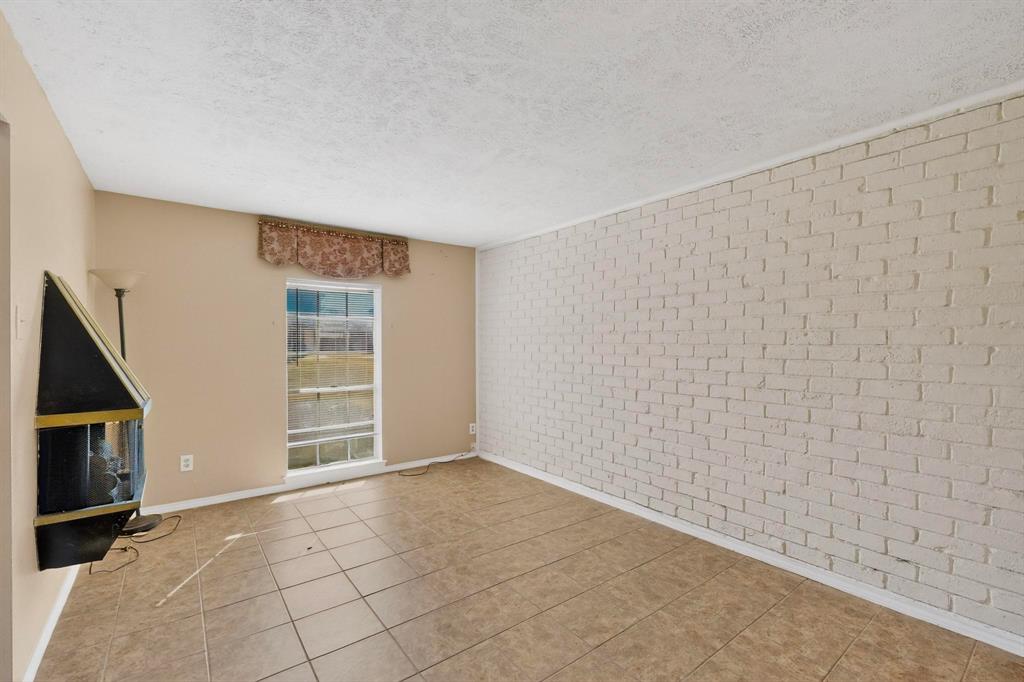 Mountain Creek Twnhs - Residential