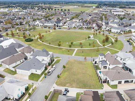 THE HILLS OF NORTHLAKE WEST - Commercial Sale