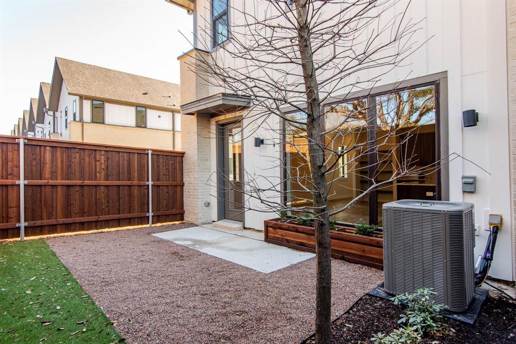 Fort Worth Avenue Townhomes - Residential Lease