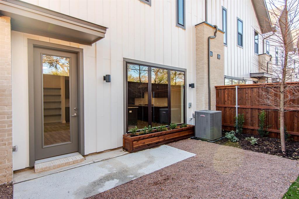 Fort Worth Avenue Townhomes - Residential Lease