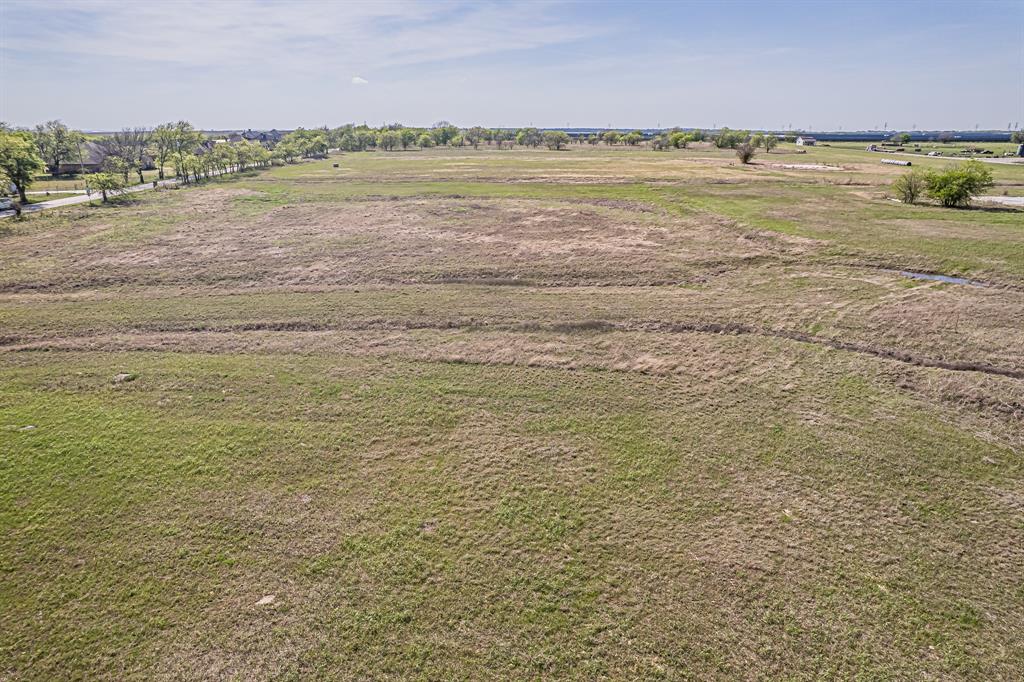 Aerovillage - Commercial Sale