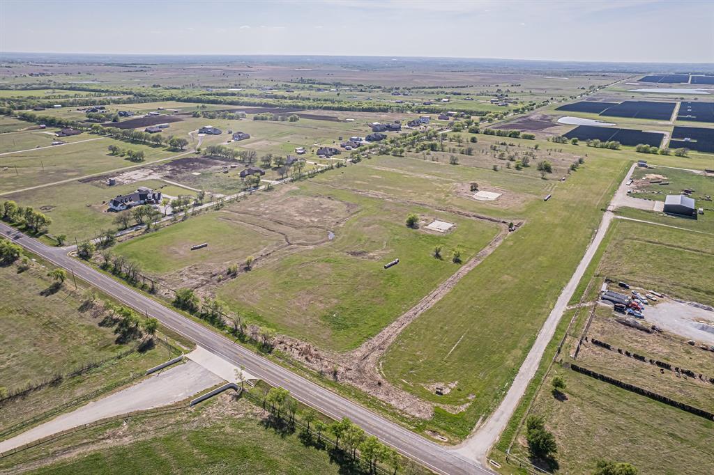 Aerovillage - Commercial Sale