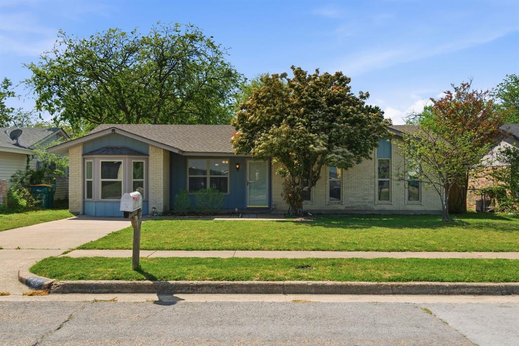 Well-maintained 4-bedroom, 2-bath home featuring two spacious living areas in an established neighborhood. This property offers a functional layout with ample space for both everyday living and entertaining. The home has been consistently cared for and is move-in ready.

Recent updates include an AC system that is less than 5 years old, providing added comfort and efficiency. Ideal opportunity for first-time homebuyers, investors, or those looking to downsize while still maintaining generous living space.

Conveniently located near shopping, dining, and major commuter routes.