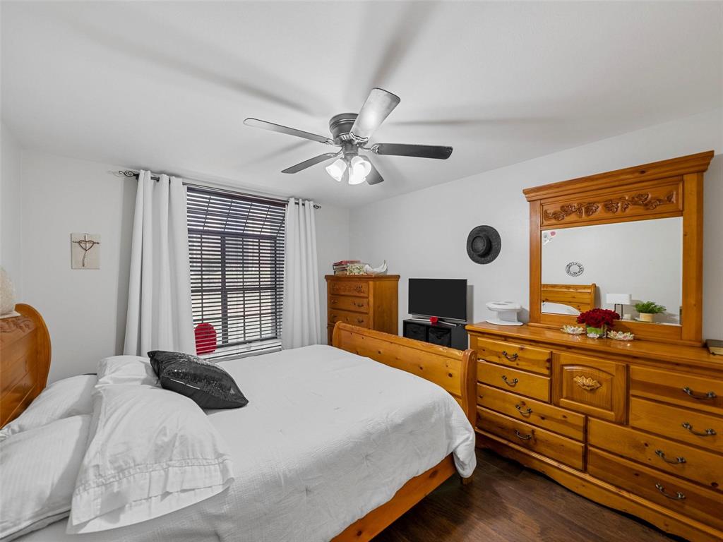 Wedglea Place Condo - Residential