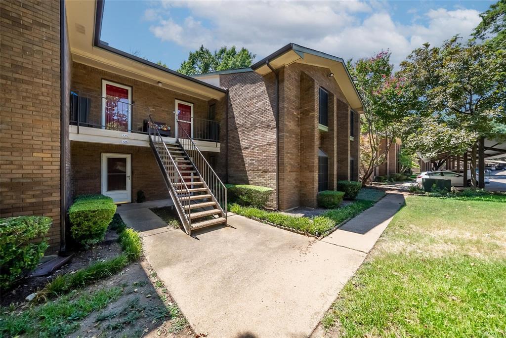Wedglea Place Condo - Residential