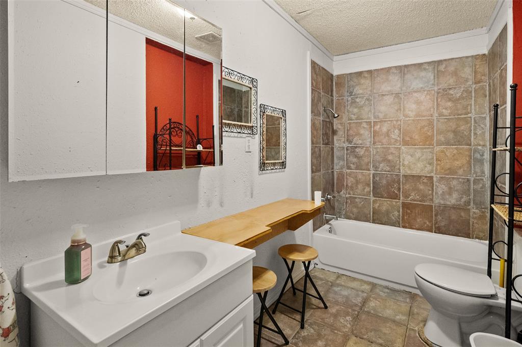Paradise Ranch Estate - Residential