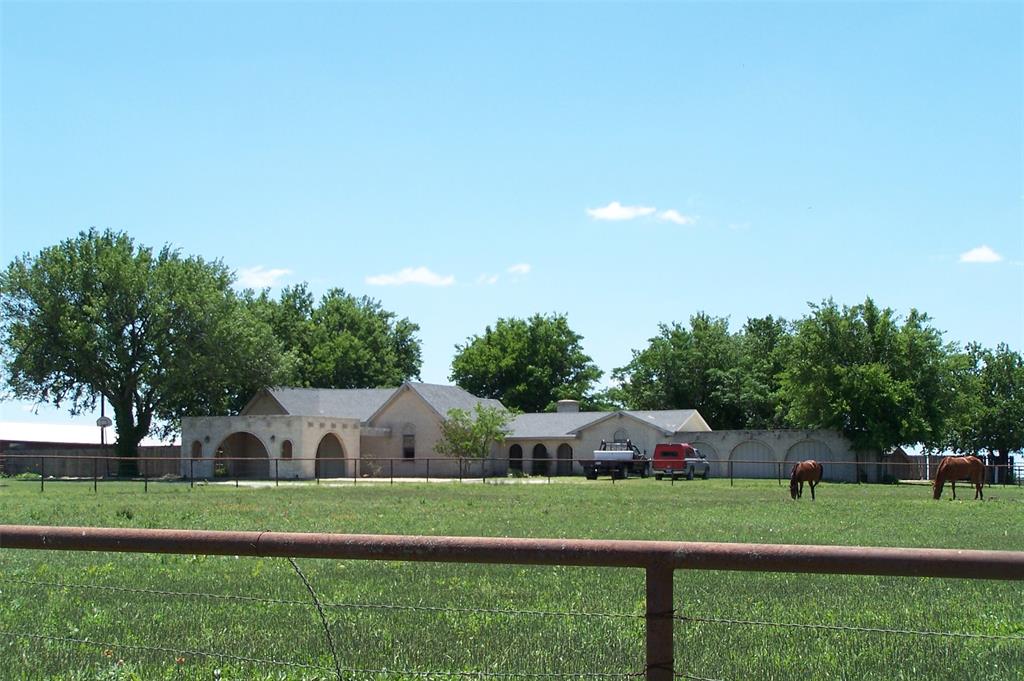 15.93 acres plus 3504 sf home, stalls and barns.  Currently leased month to month. Next to 1103 s hwy 78 home and buildings. Selling both properties together 29.93 acres, buildings, and 2 homes at 1101 and 1103. Currently leased month to month.