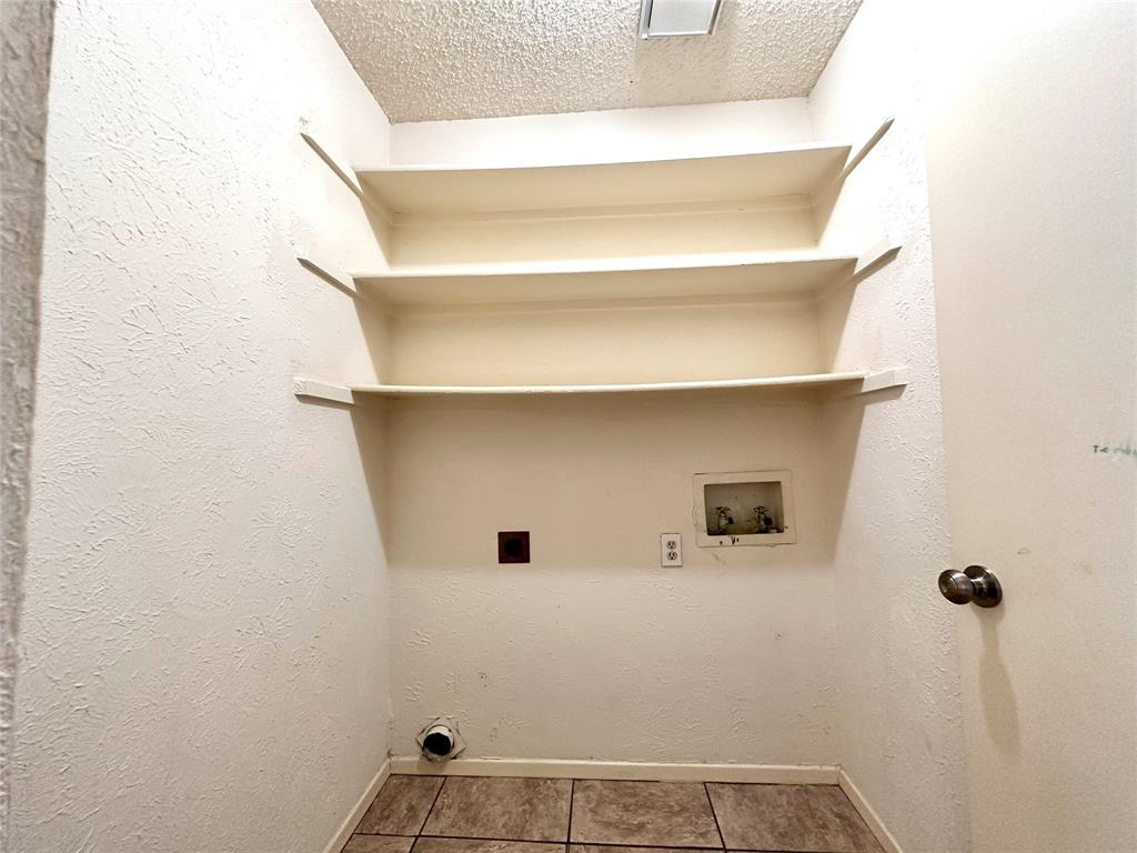 Camelot Add 13 - Residential Lease