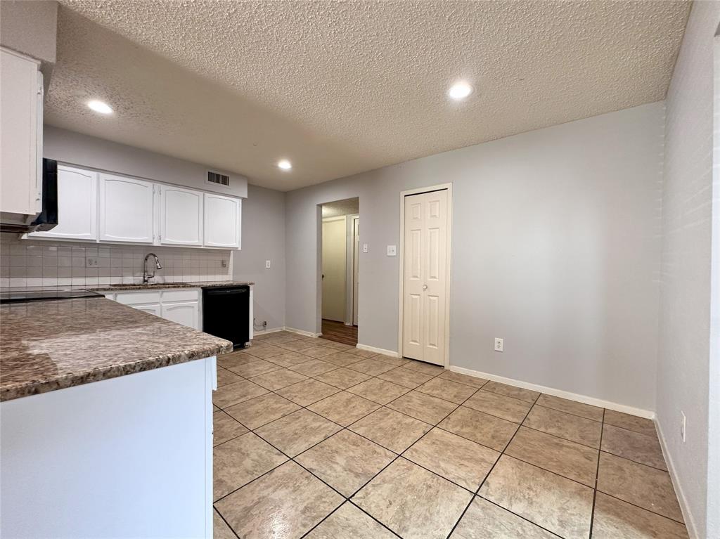 Camelot Add 13 - Residential Lease