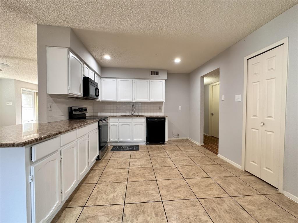 Camelot Add 13 - Residential Lease