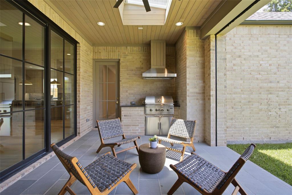 Williamson-Caruth Terrace 04 Inst - Residential