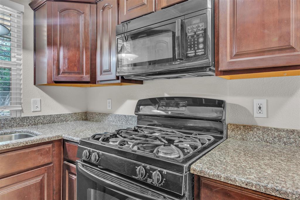 Ridgecrest 08 - Residential