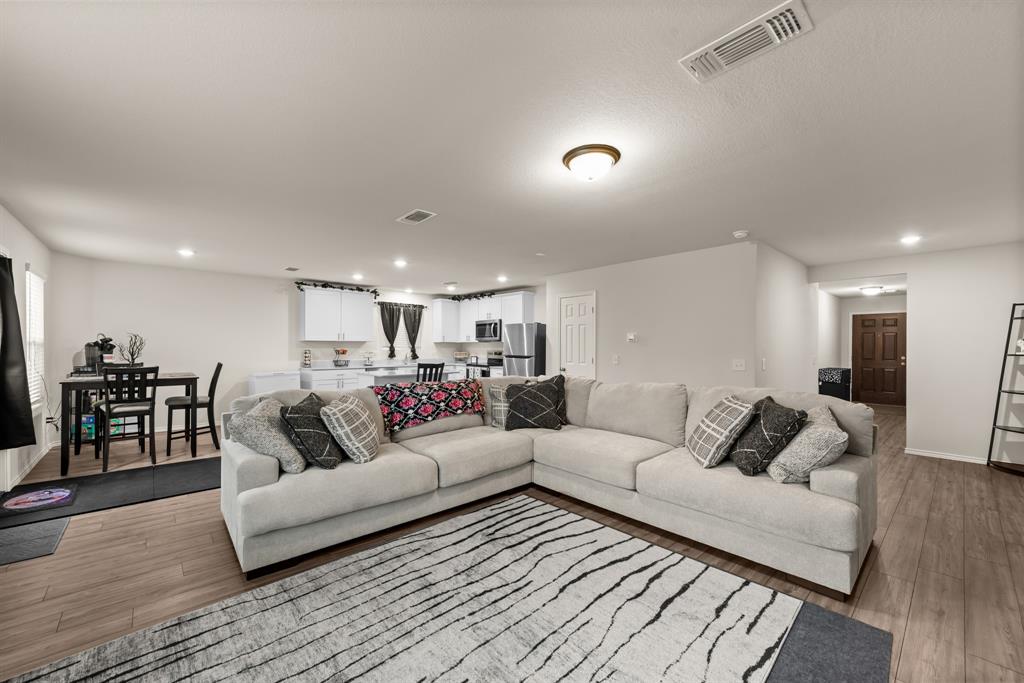 Travis Ranch Ph 2k - Residential