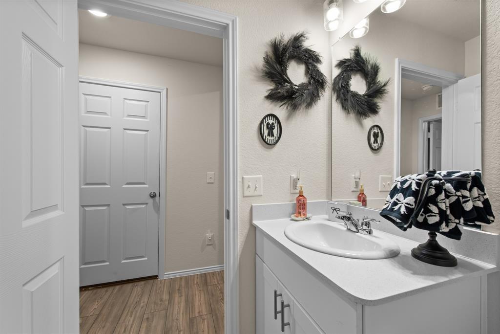 Travis Ranch Ph 2k - Residential