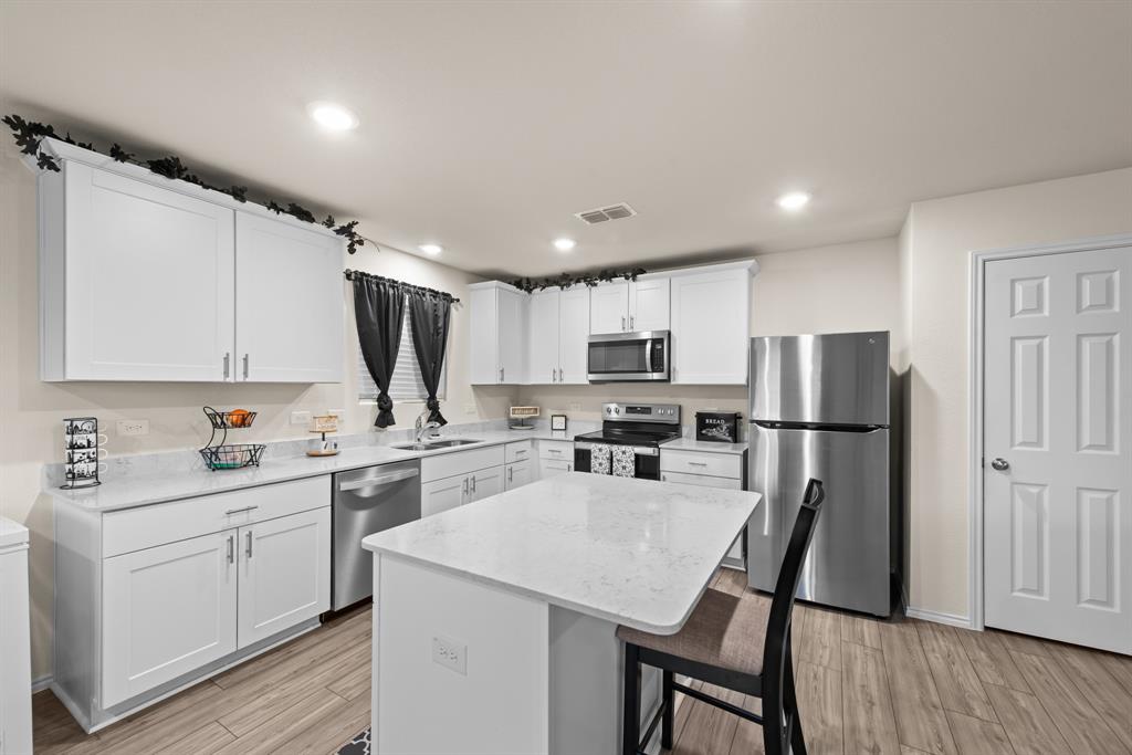 Travis Ranch Ph 2k - Residential