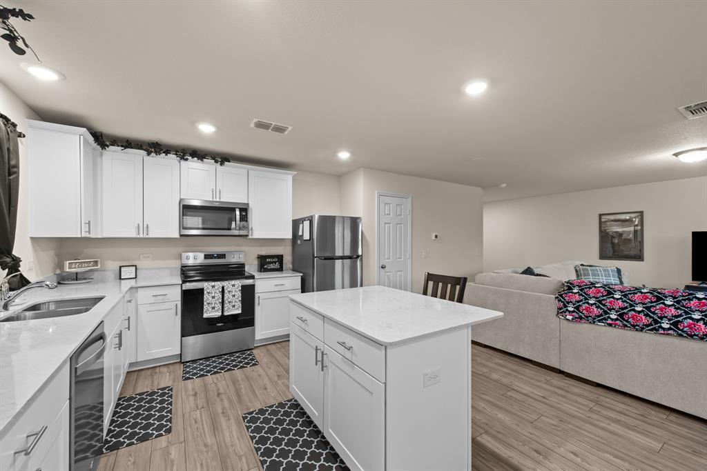 Travis Ranch Ph 2k - Residential